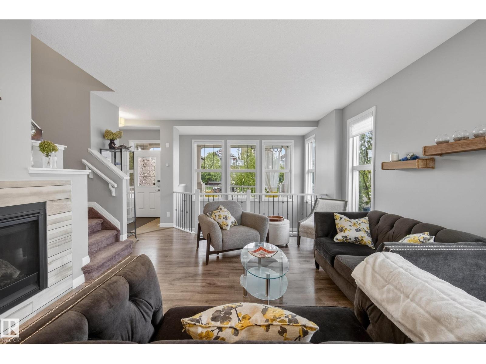 8416 23 AV SW - 12