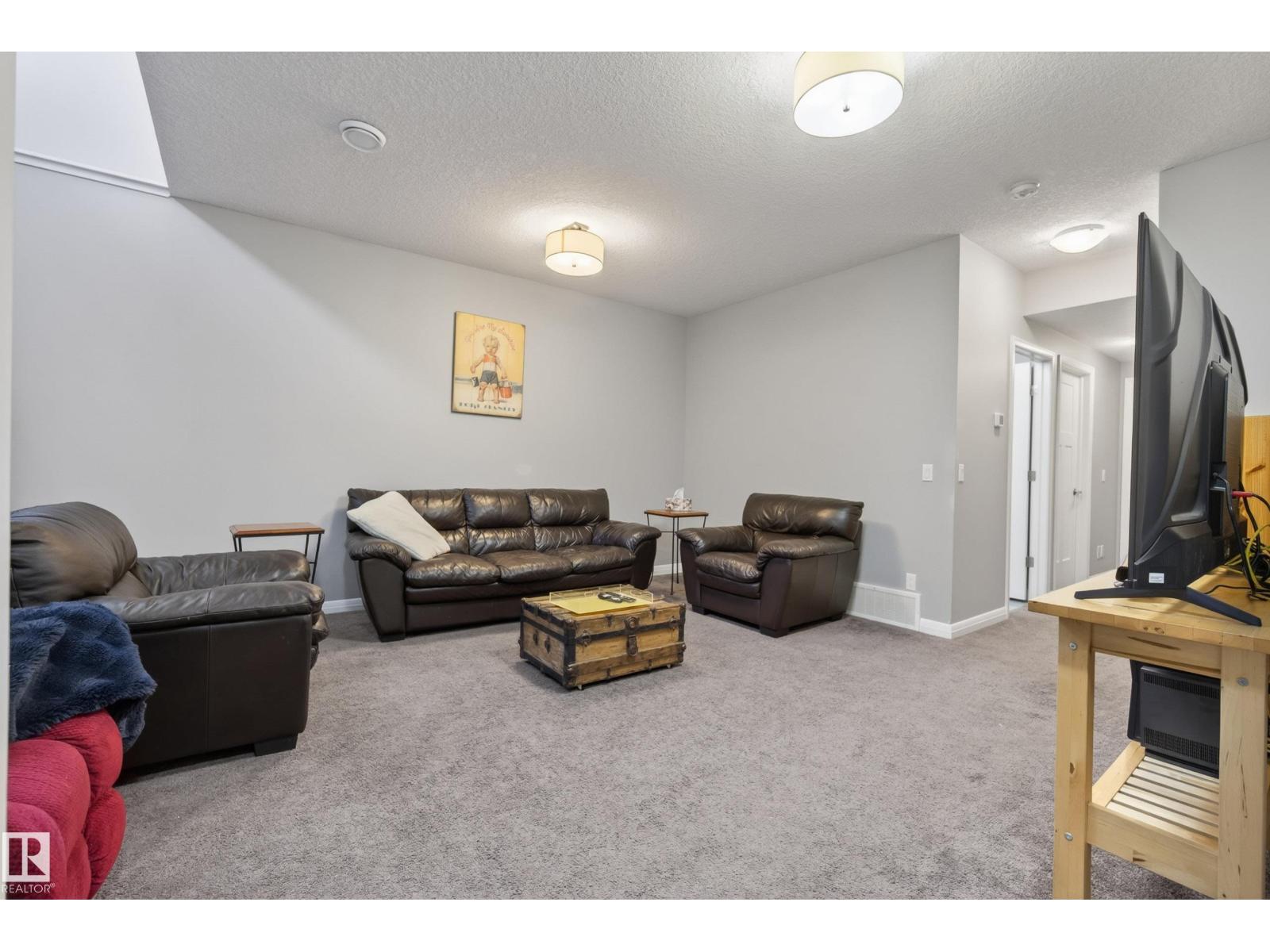 8416 23 AV SW - 37