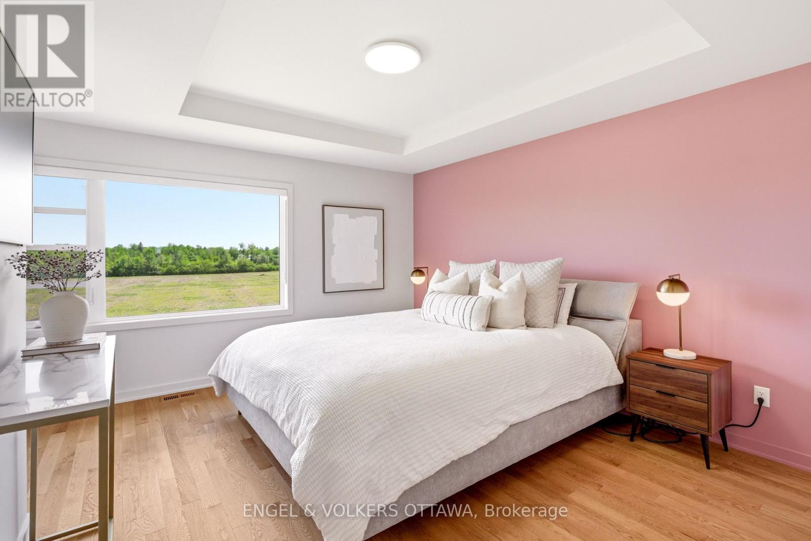 256 SHUTTLEWORTH DRIVE - 24