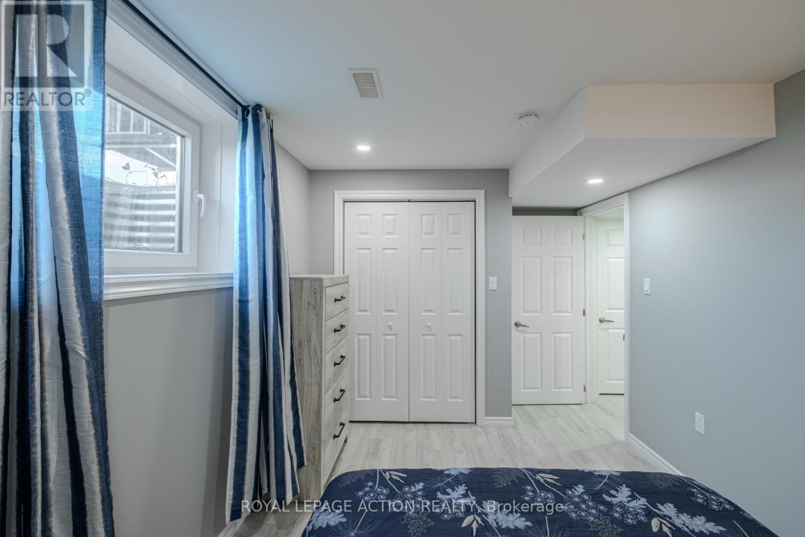 87 GRANDVILLE CIRCLE - 37