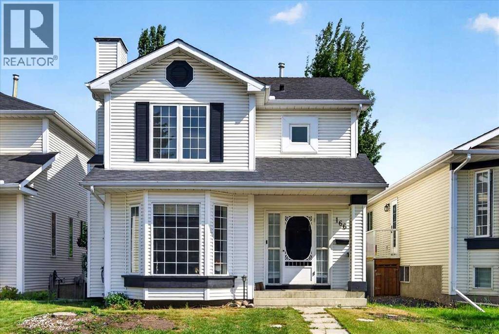 166 Mt Lorette Close SE - 4