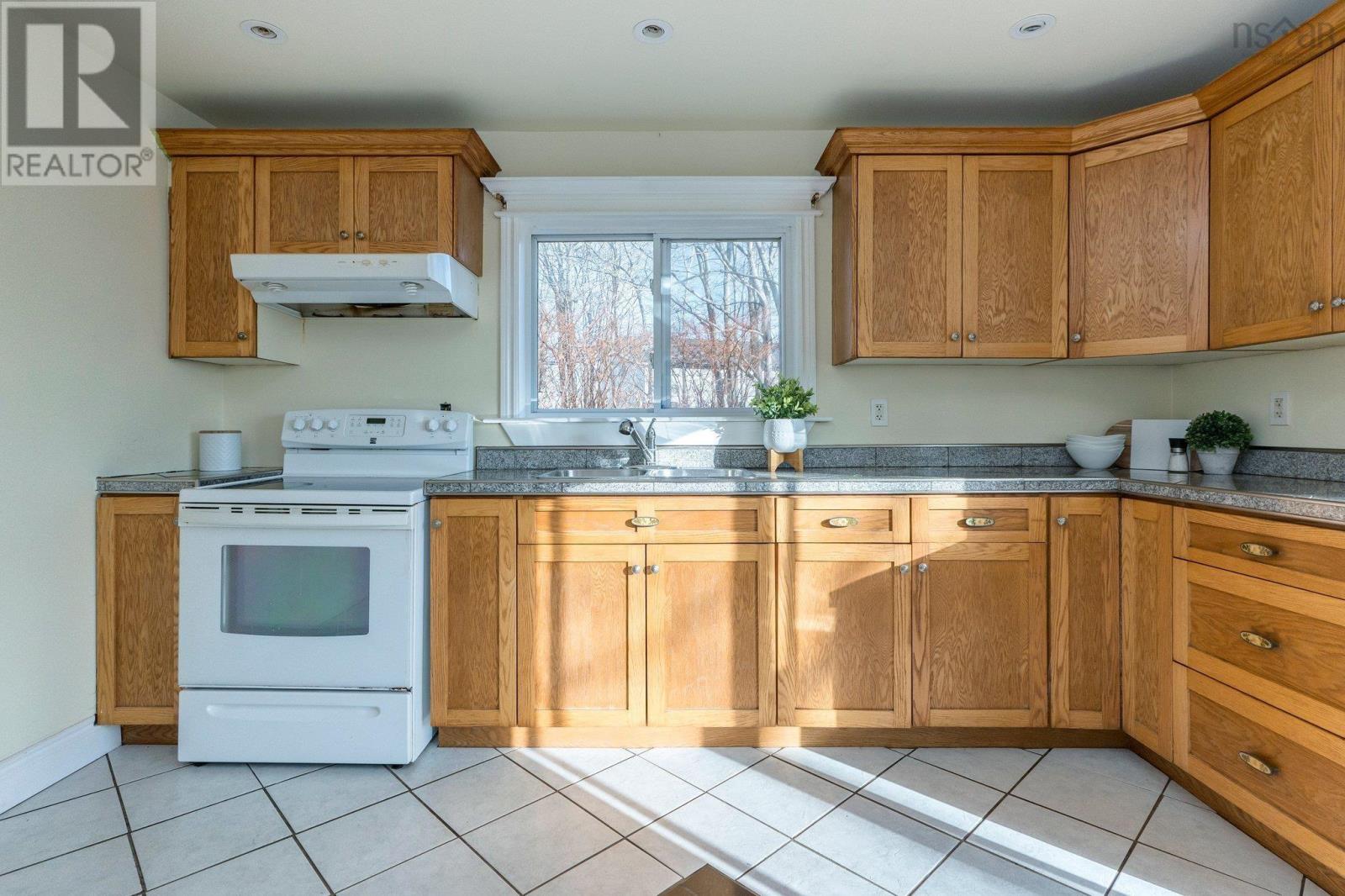 Property 1 of 15 of 18 Layton Road