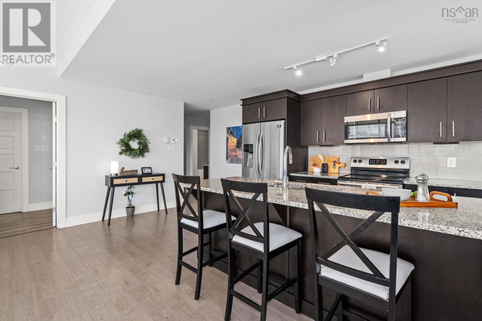 #402 15 Kings Wharf Place - 12