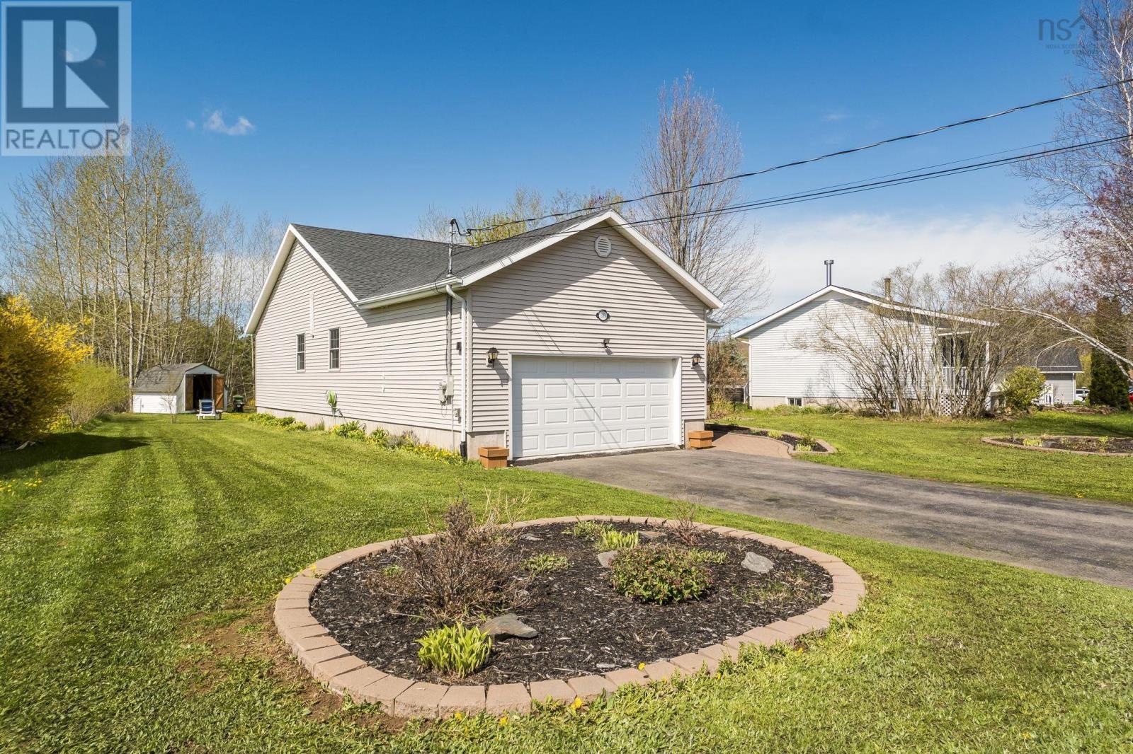 101 Rivercrest Lane - 2
