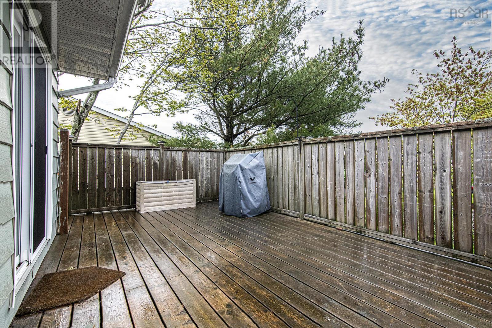 Property 21 of 35 of 73 Wexford Road