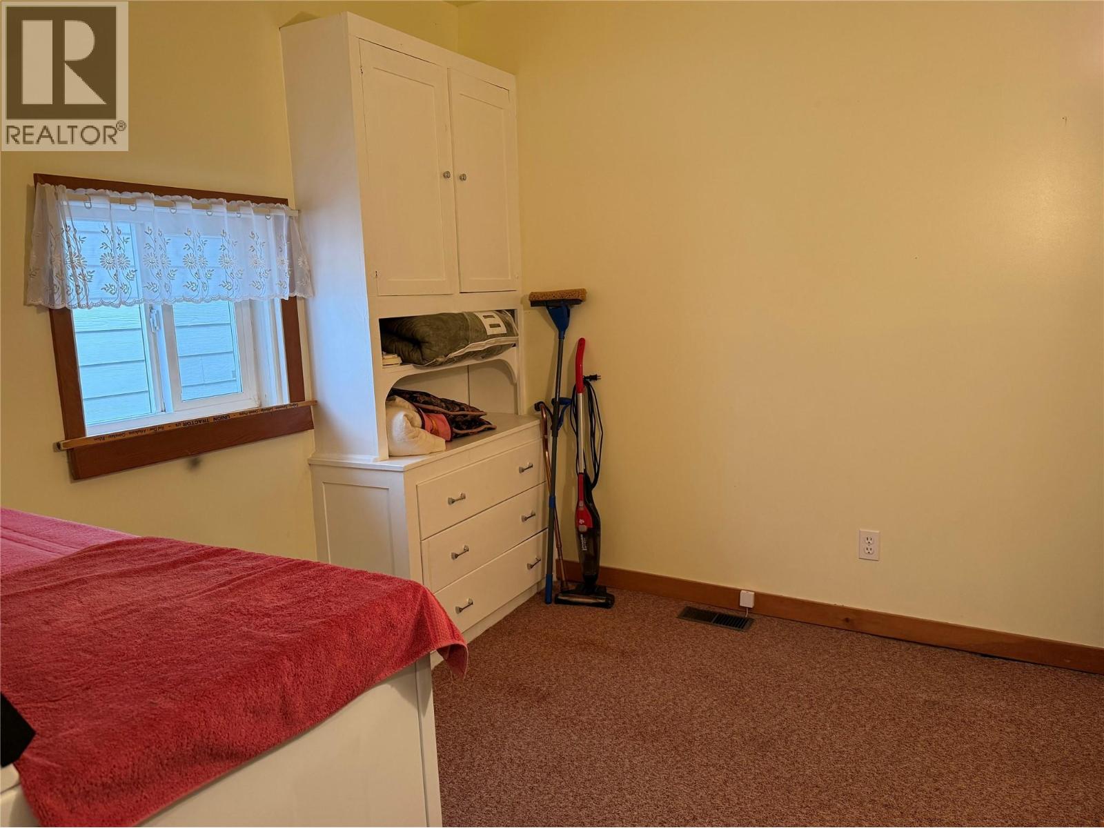 913 Sixth Street - 21