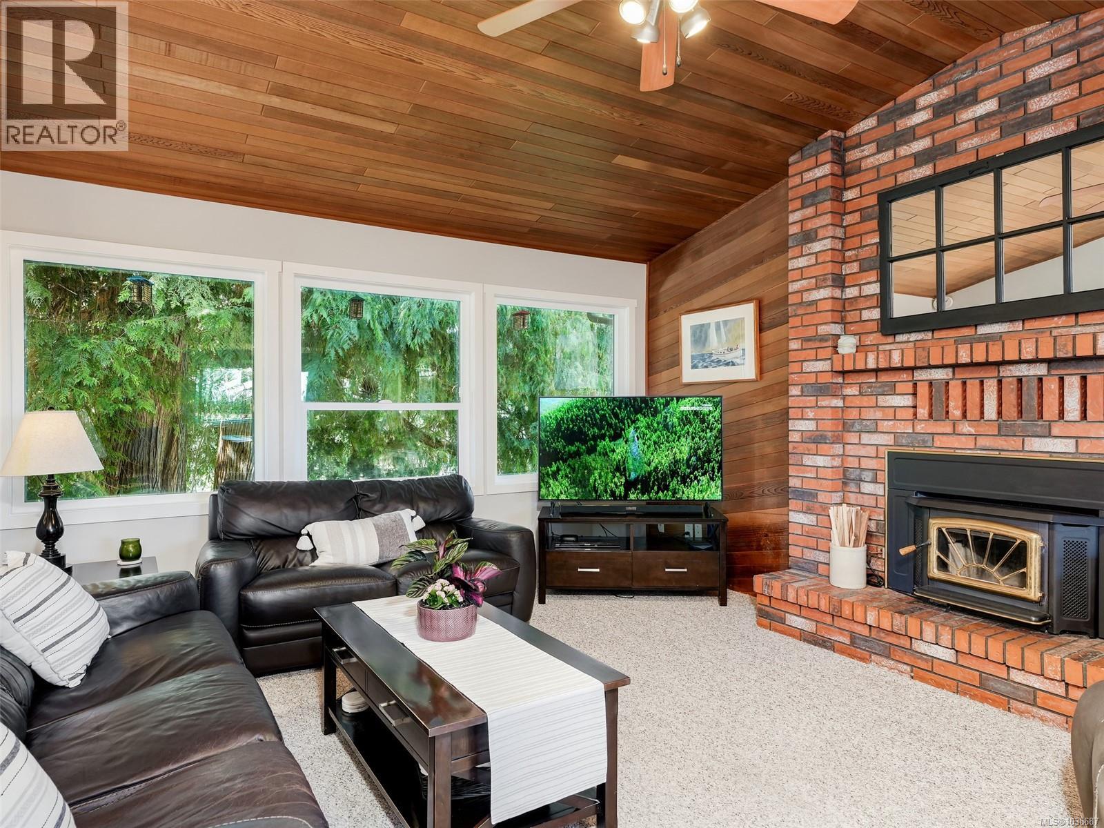 3369 St. Troy Place - photo 2