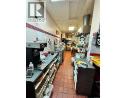 104 1551 Cedar Hill Cross Rd, Saanich, BC V8P3E6 Photo 11