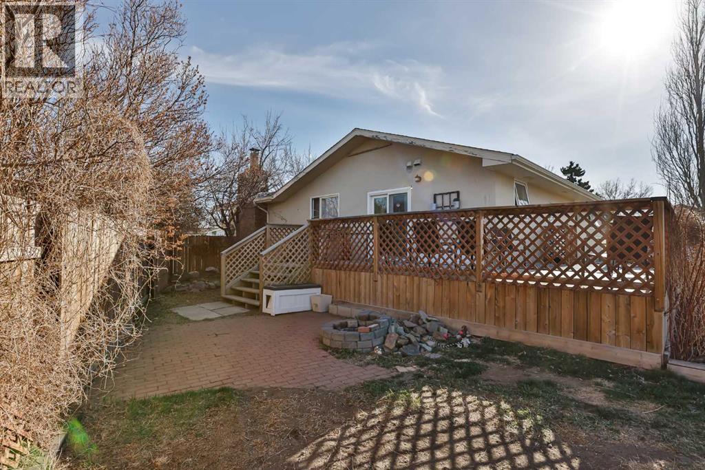 99 Lemoyne Crescent W - 32