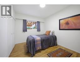 11757 Carr Street, Maple Ridge, BC V2X5N1 Photo 15