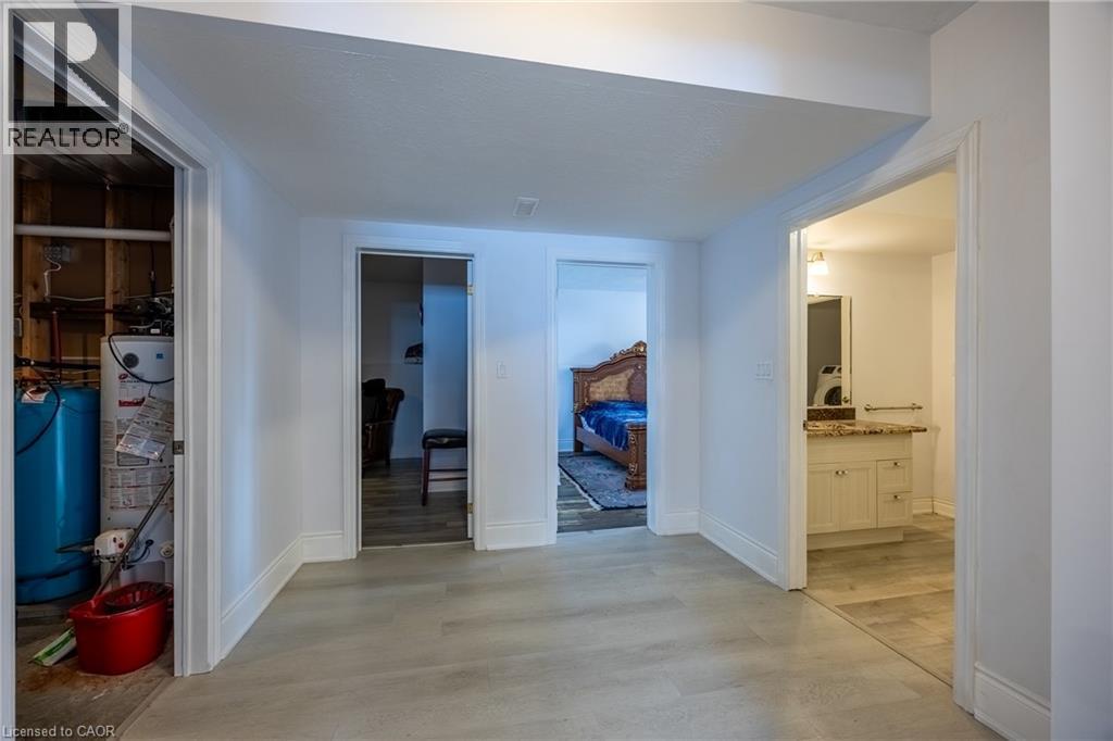 514 FISHERS GLEN Road - 21