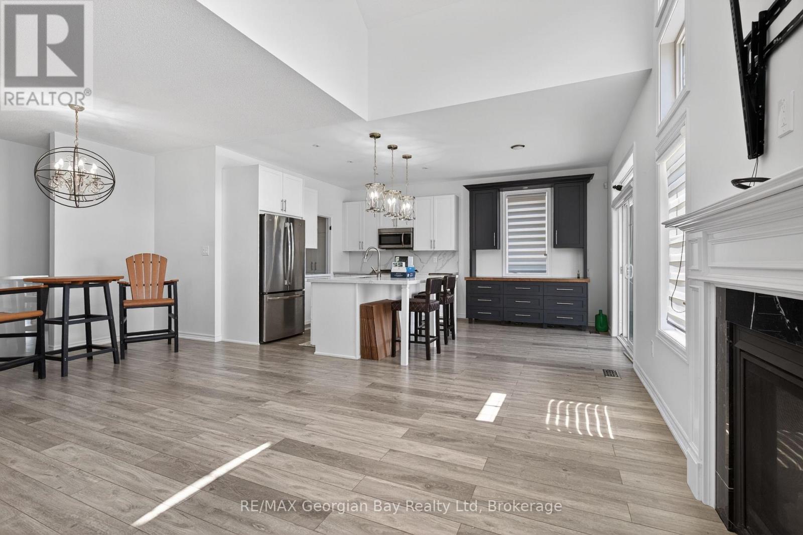 615 BAYPORT BOULEVARD - 11