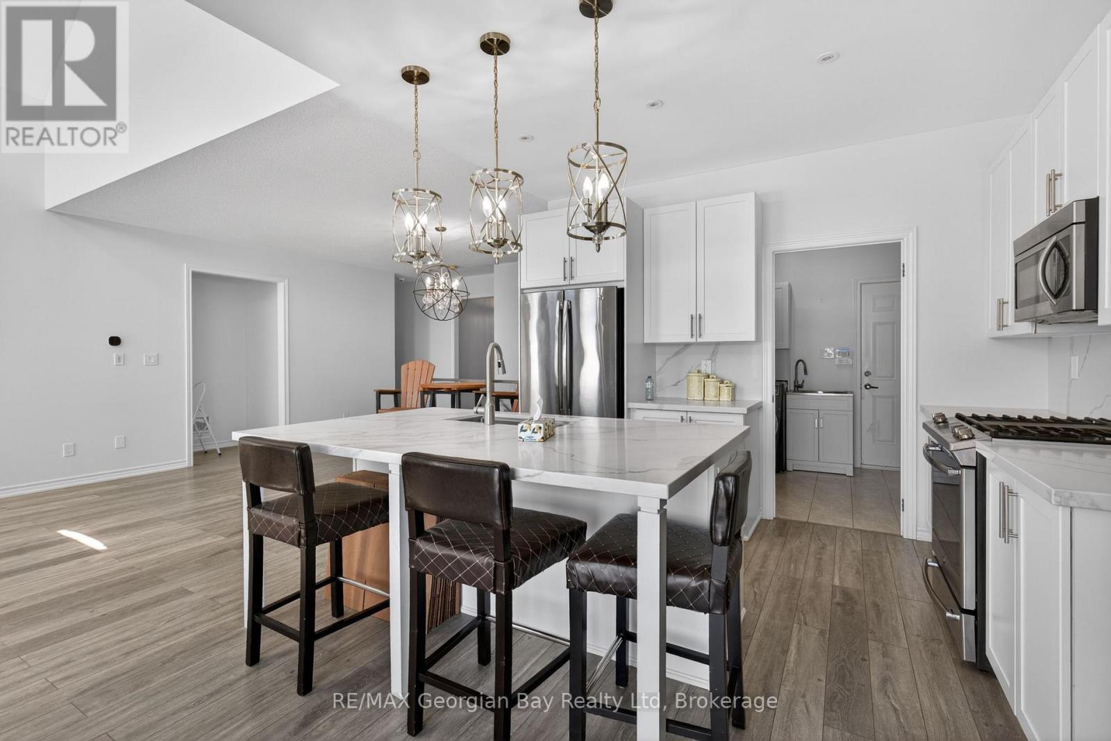 615 BAYPORT BOULEVARD - 13