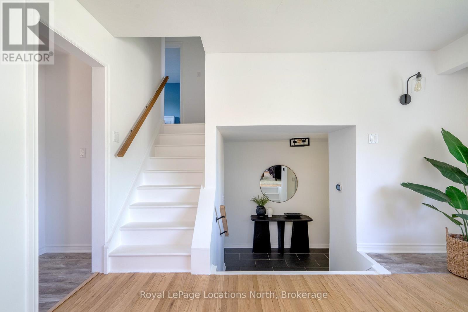 26 DICKSON ROAD - 17