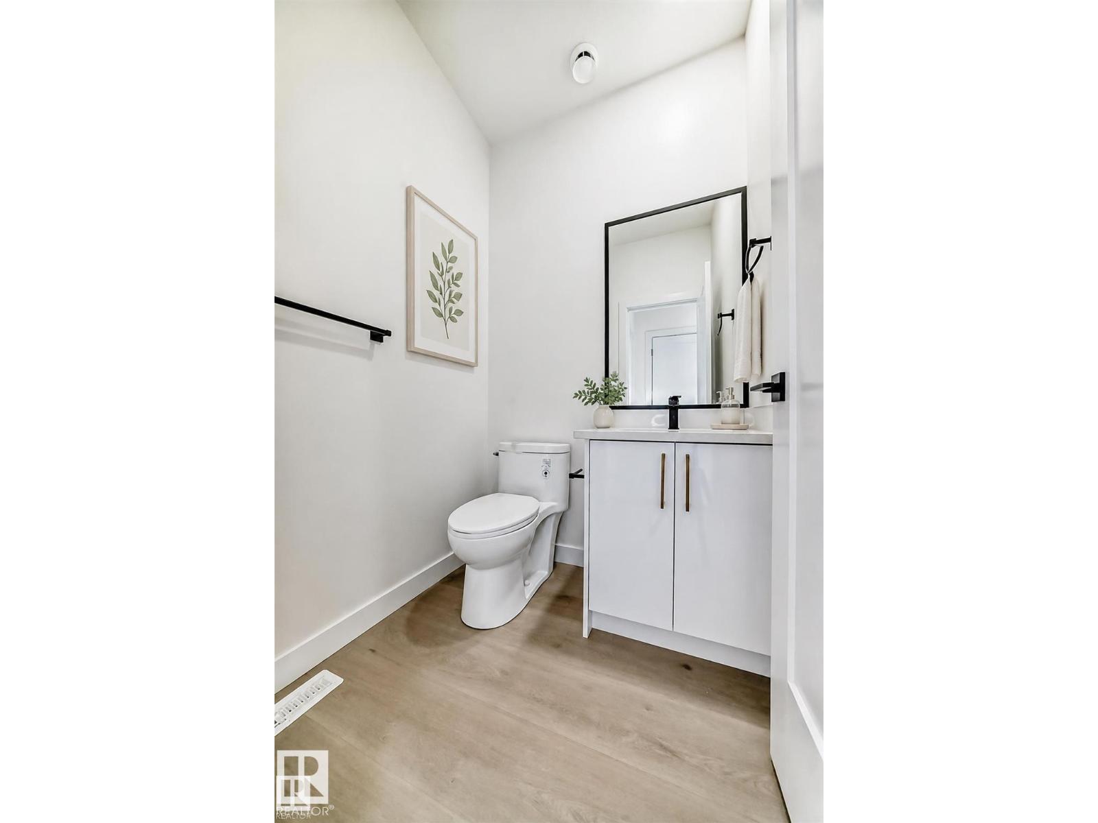3718 67 ST - 4