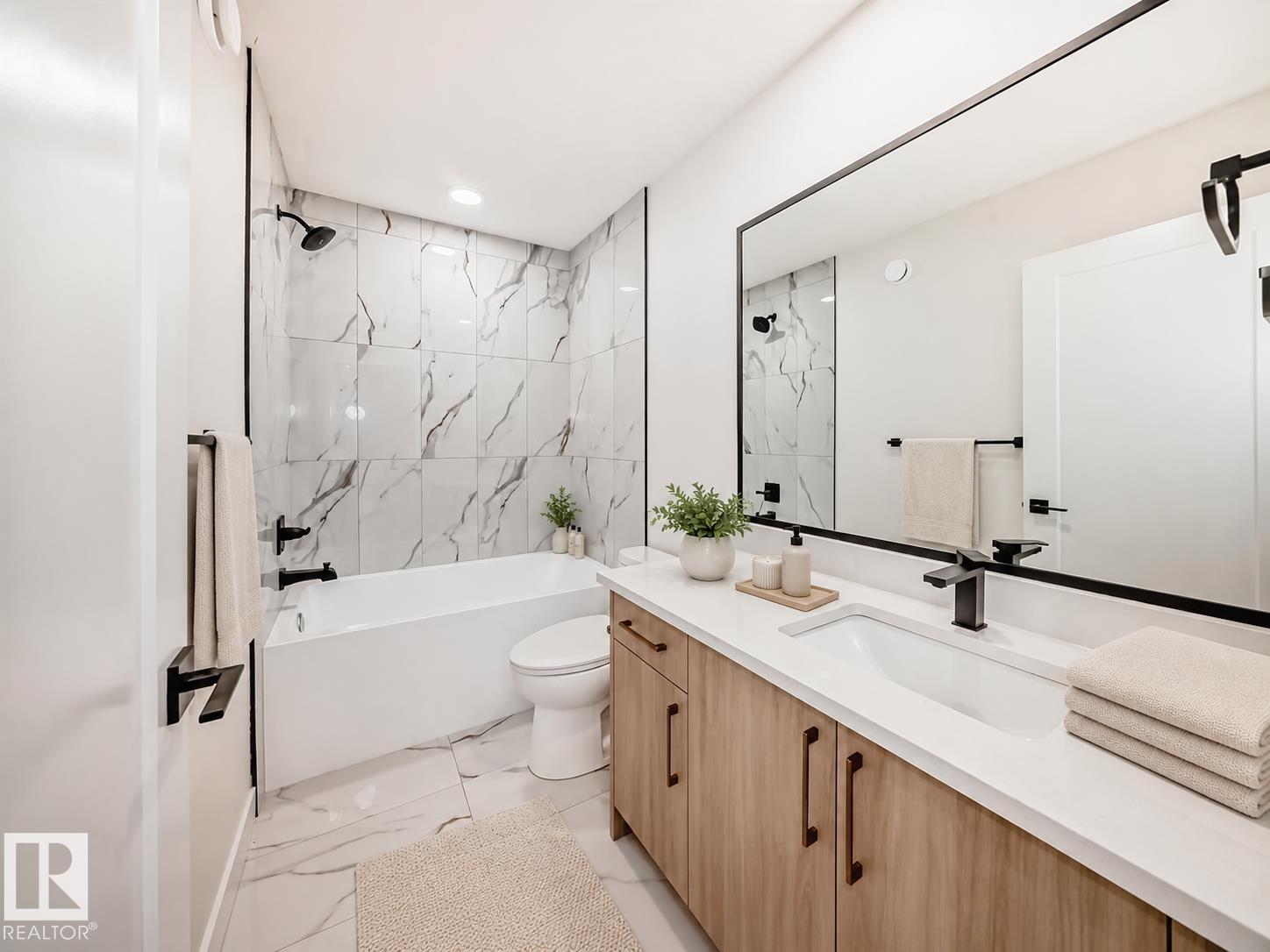 3718 67 ST - 9