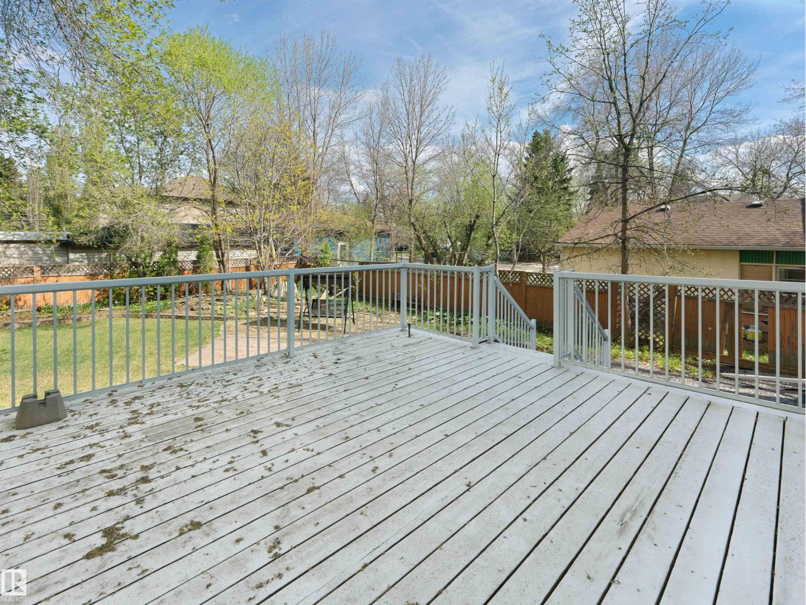 5407 109 ST NW - 43