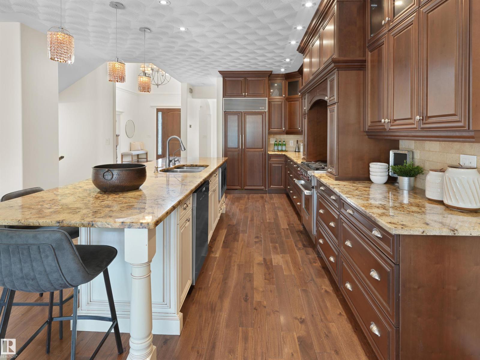 5407 109 ST NW - 8