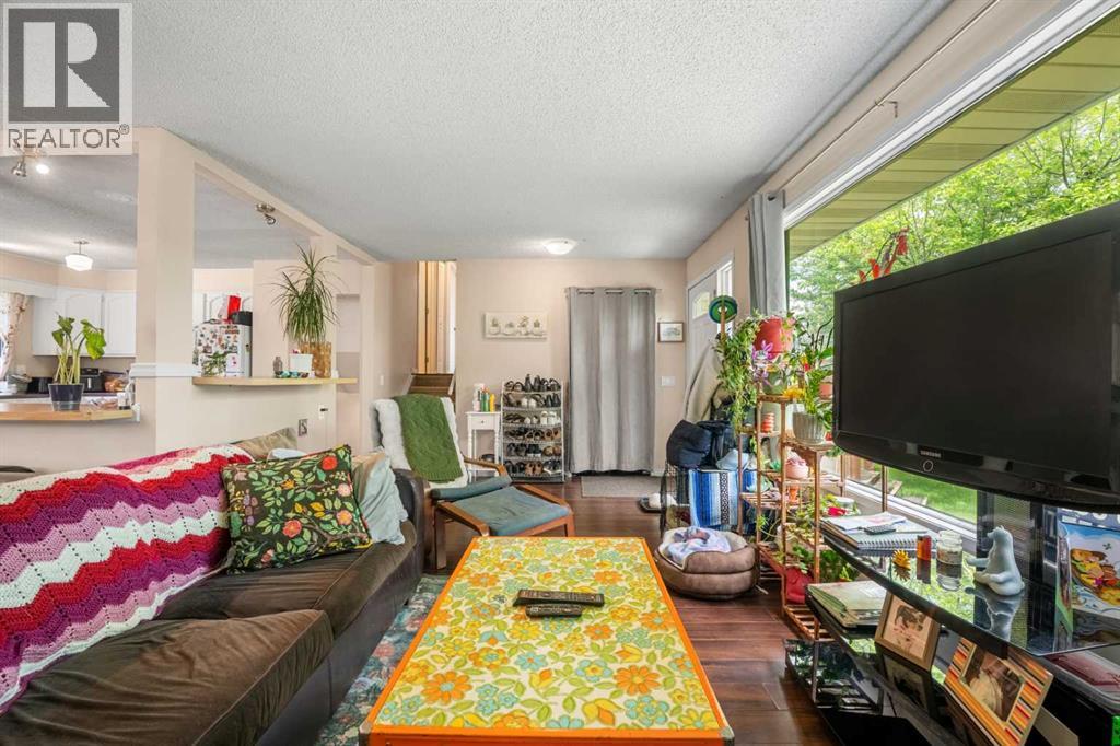 224 Ranchview Place NW - 4
