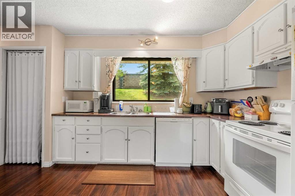 224 Ranchview Place NW - 7