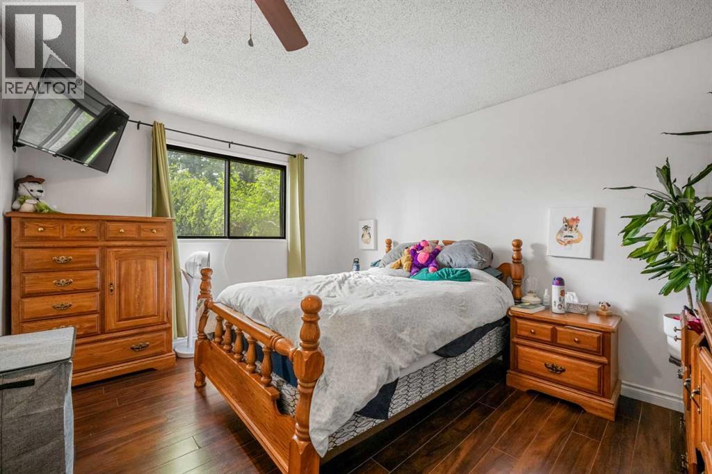 224 Ranchview Place NW - 14