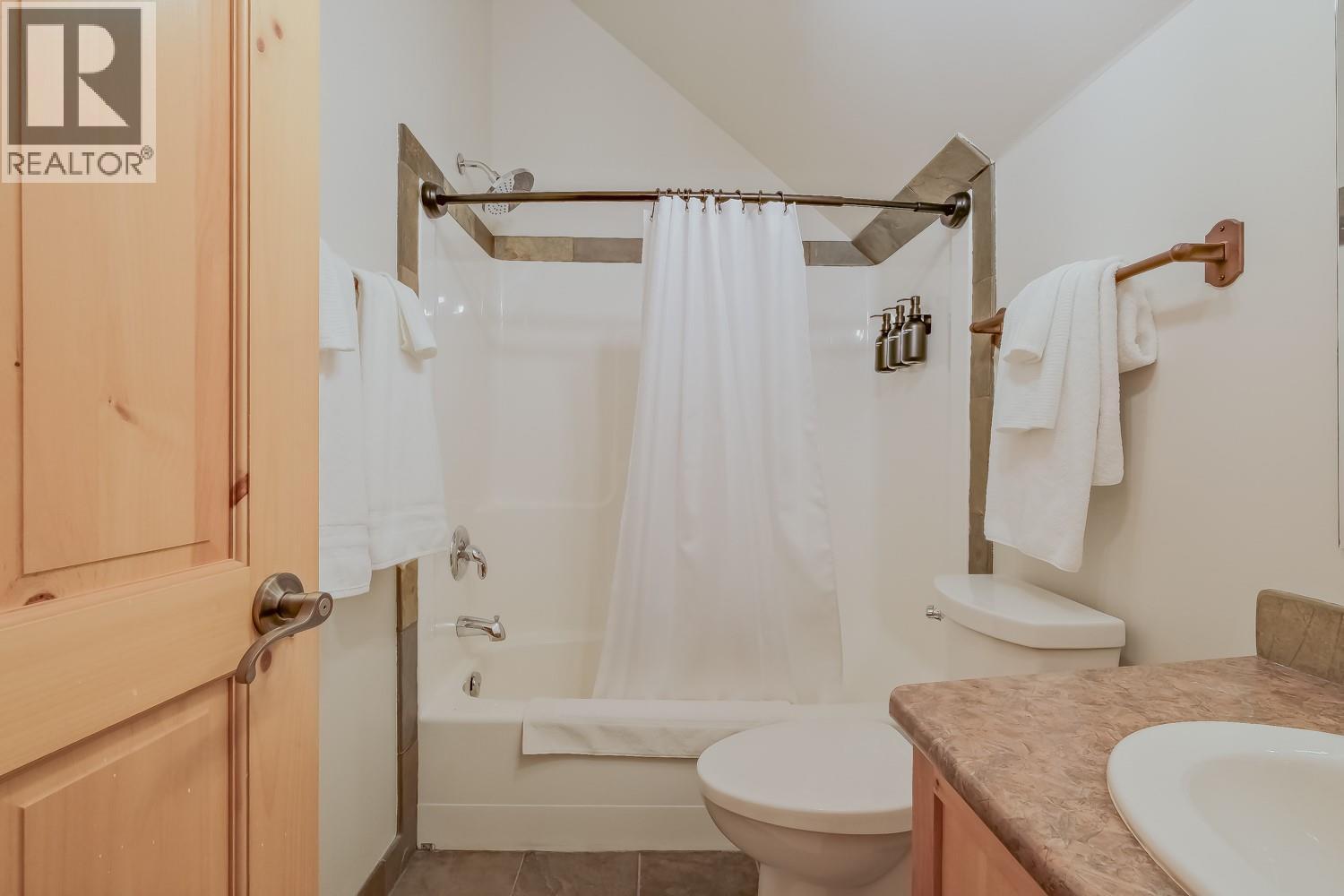 220 Kettleview Road Unit# 14, Big White