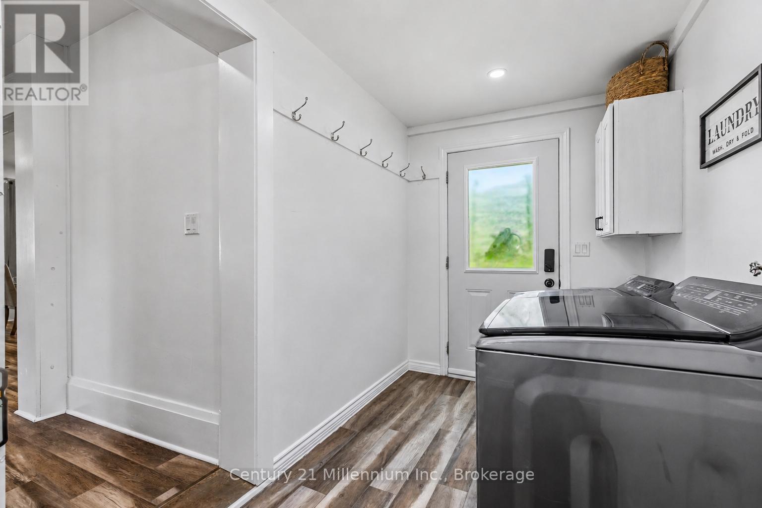 680193 CHATSWORTH ROAD 24 - 24
