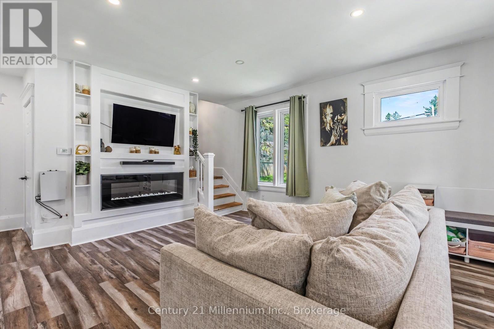 680193 CHATSWORTH ROAD 24 - 30