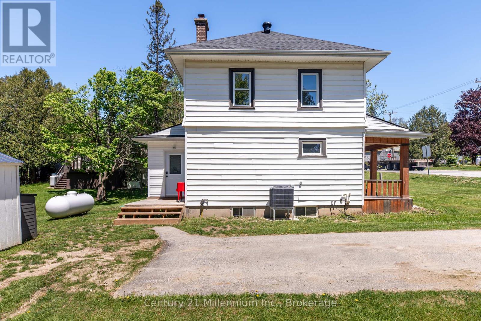 680193 CHATSWORTH ROAD 24 - 48