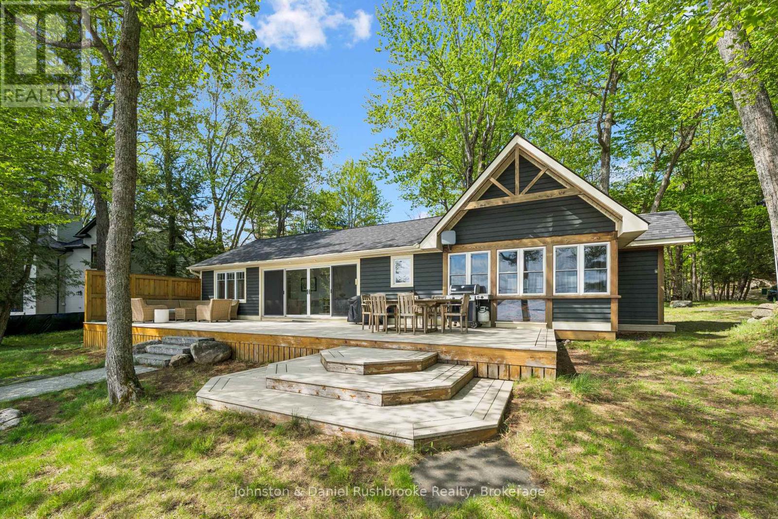 #2 1032 ISLAND PARK ROAD - Image 2