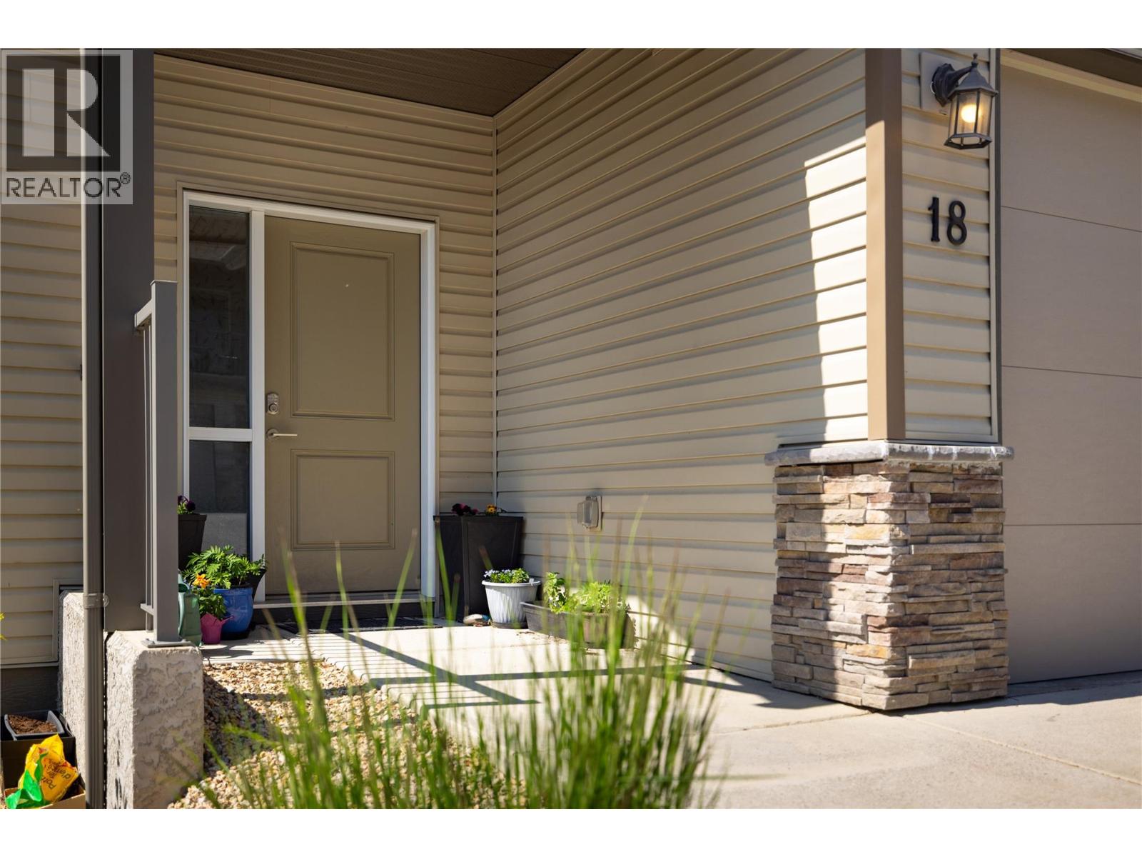 933 Mt Robson Place Unit# 18, Vernon