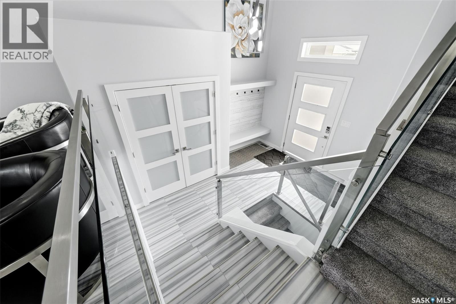 1609 Maple Hill CRESCENT N - 42