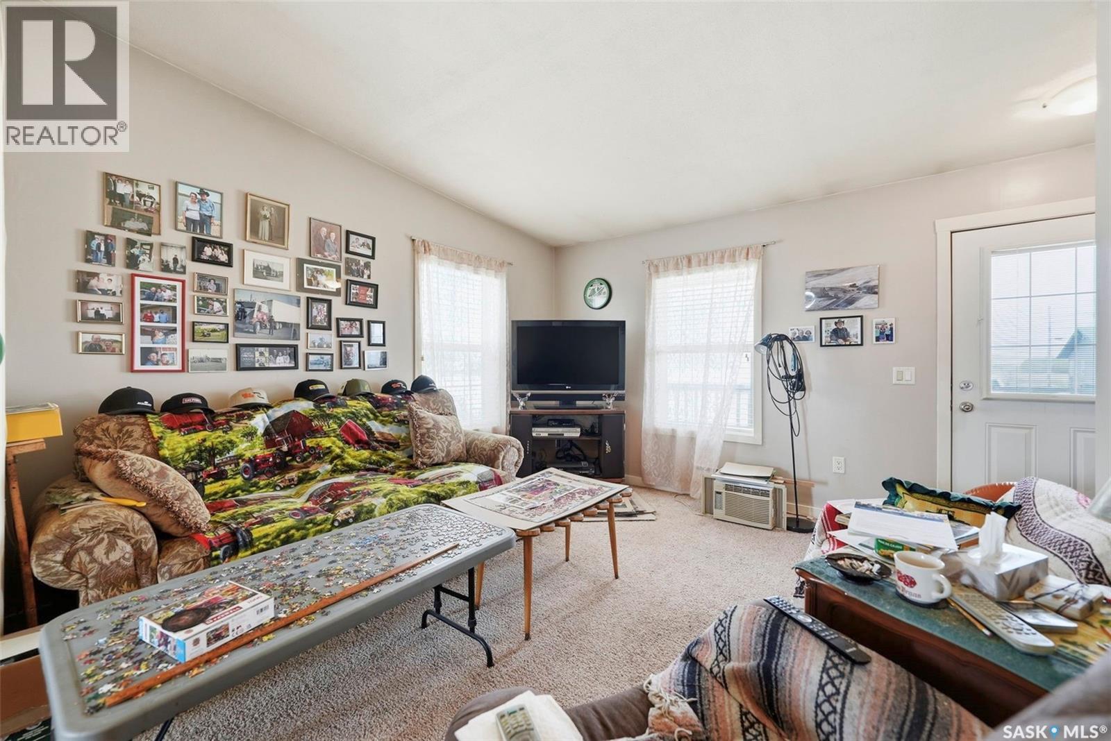 409 8th AVENUE W - 4