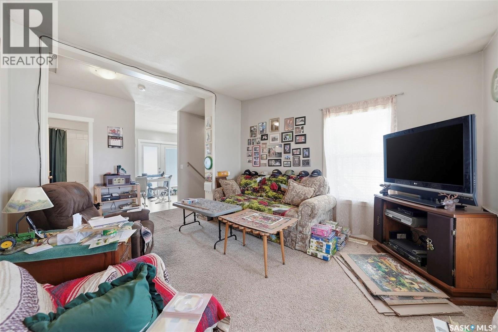 409 8th AVENUE W - 6