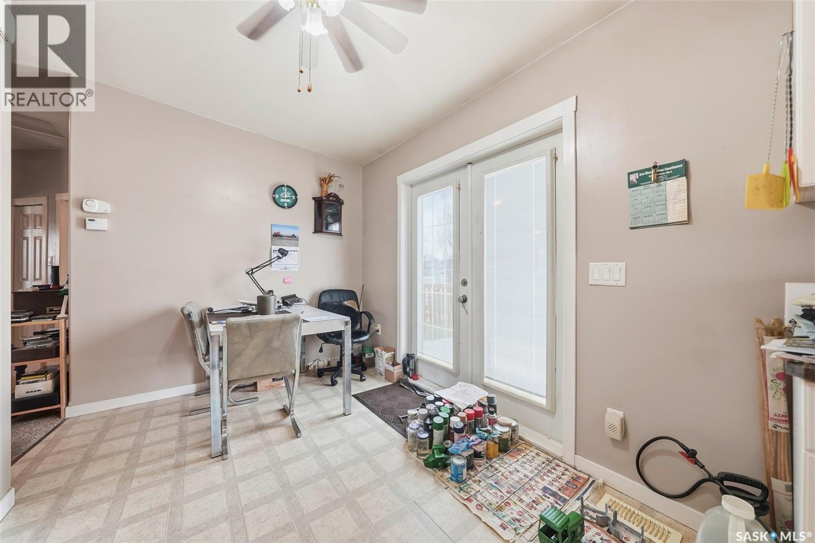 409 8th AVENUE W - 8