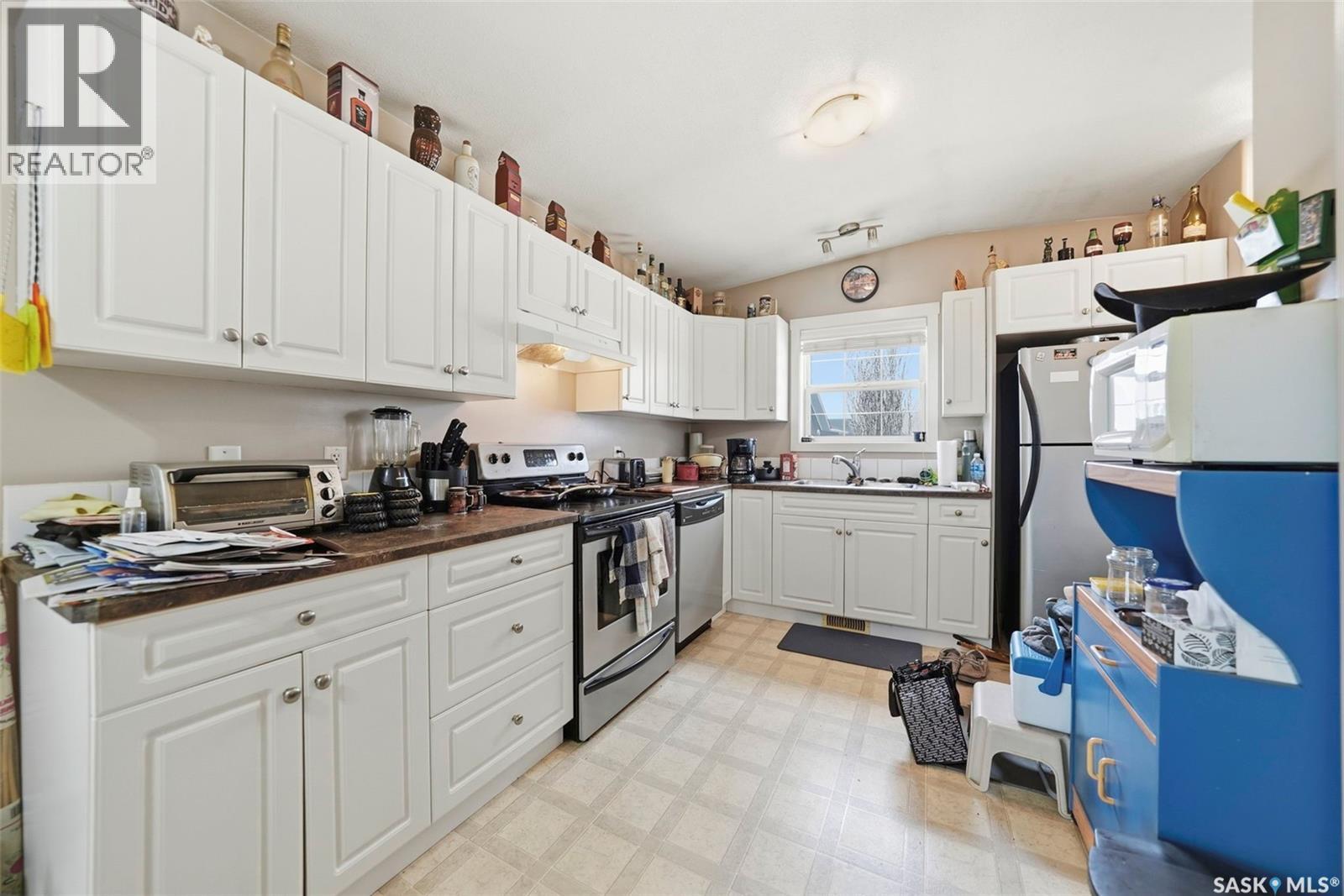 409 8th AVENUE W - 9