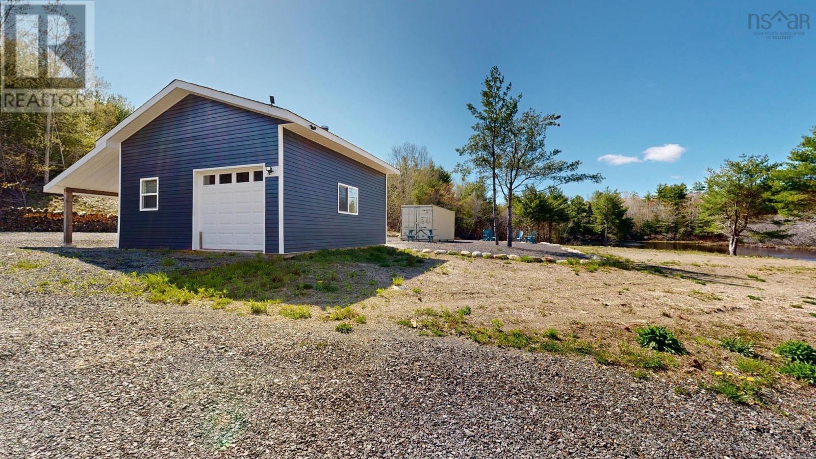 Property 20 of 21 of 9374 Highway 8