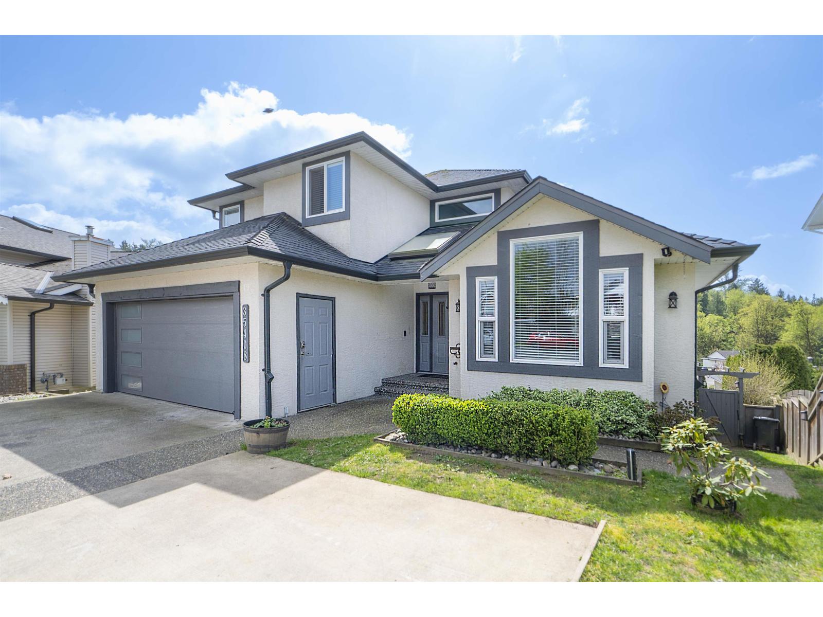 35408 LETHBRIDGE Drive - main photo