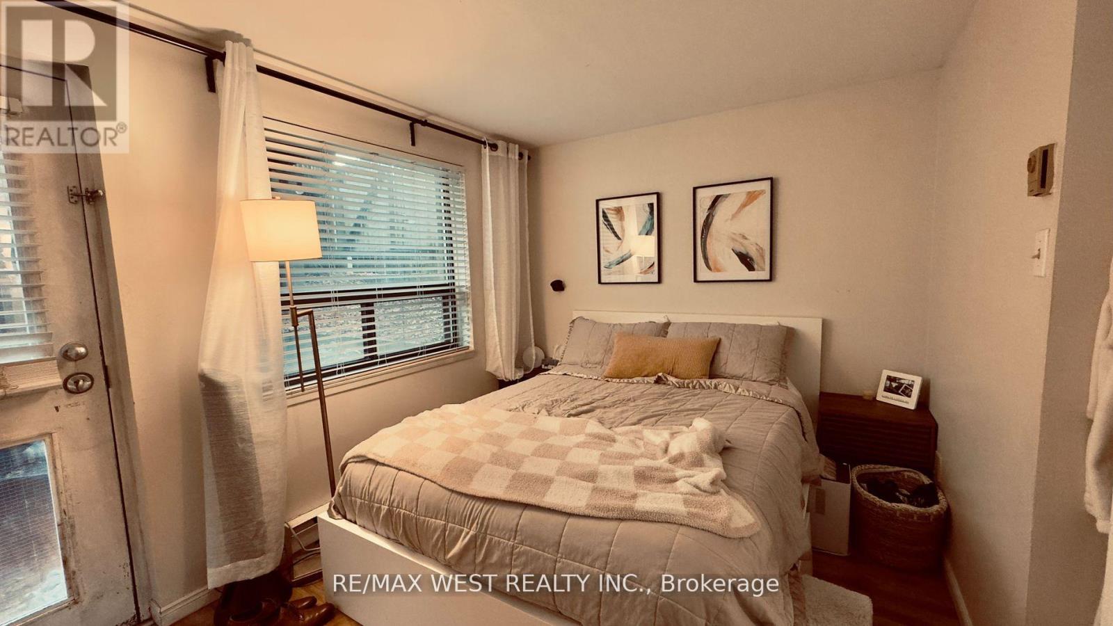 1061 BATHURST STREET - 10