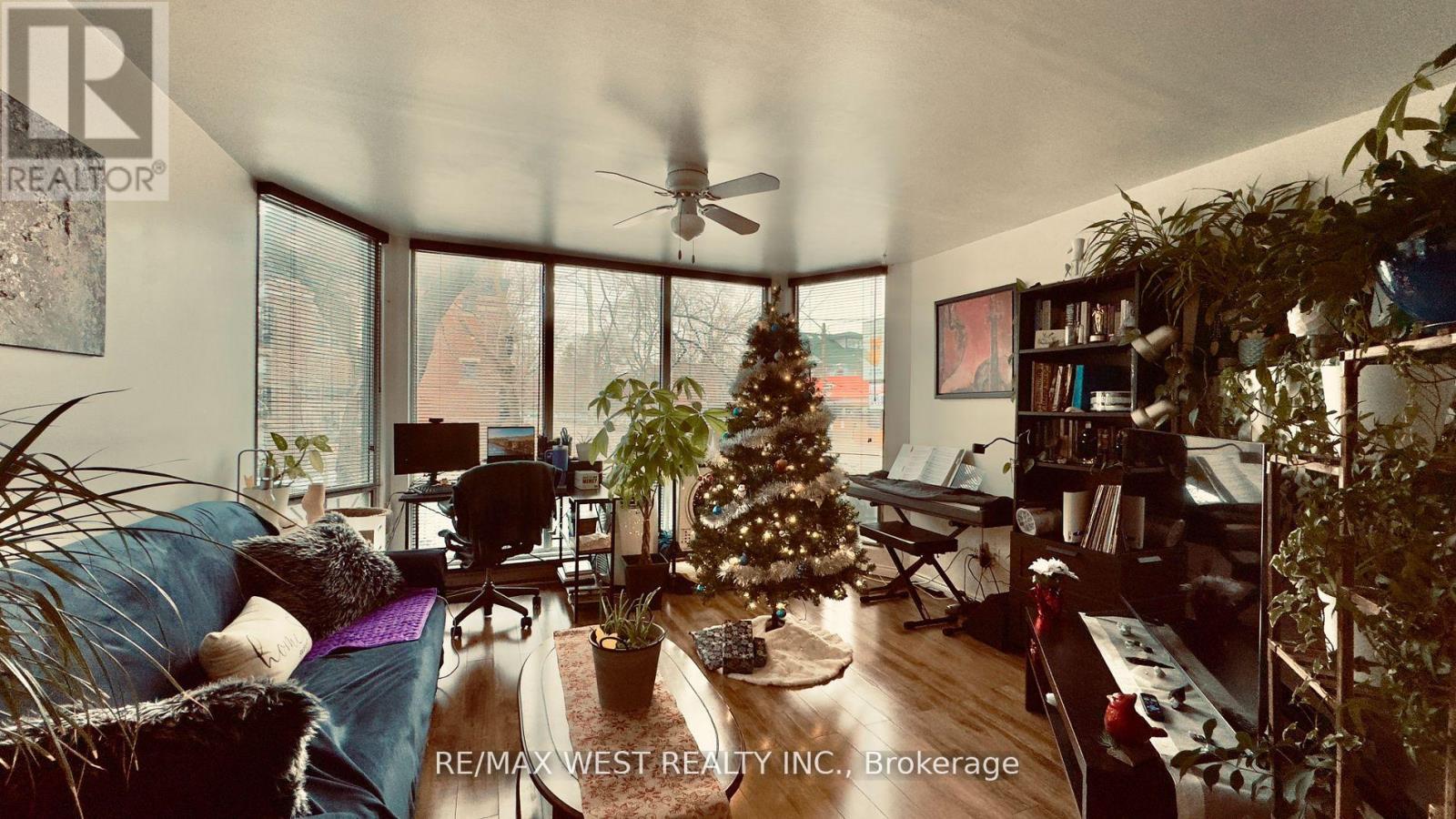 1061 BATHURST STREET - 21