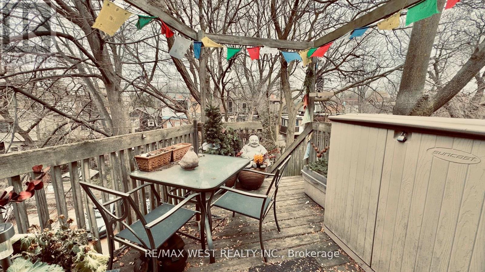1061 BATHURST STREET - 22