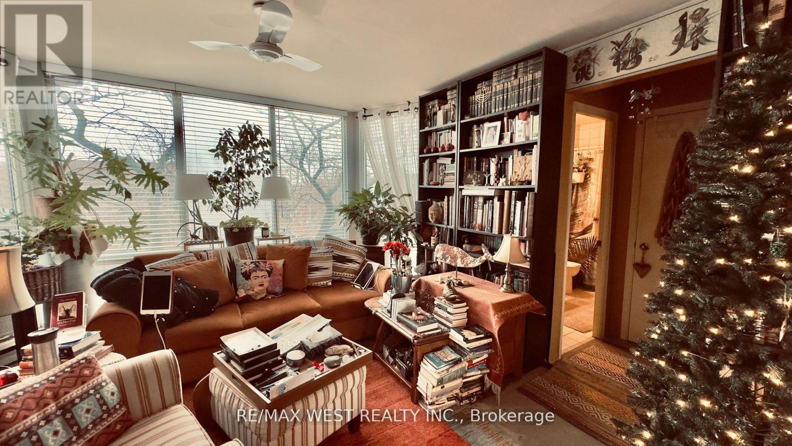 1061 BATHURST STREET - 24