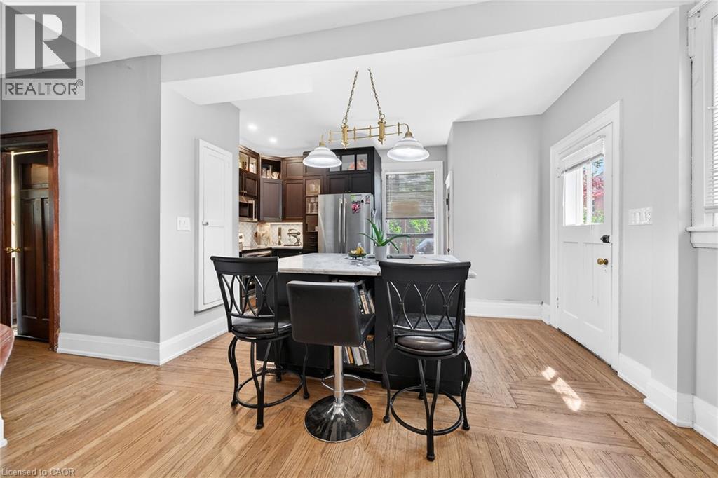 40 FAIRLEIGH Crescent - 9