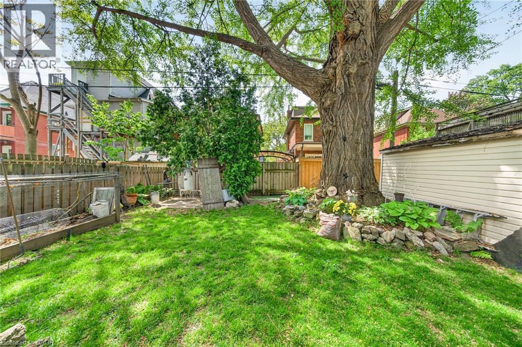 40 FAIRLEIGH Crescent - 24