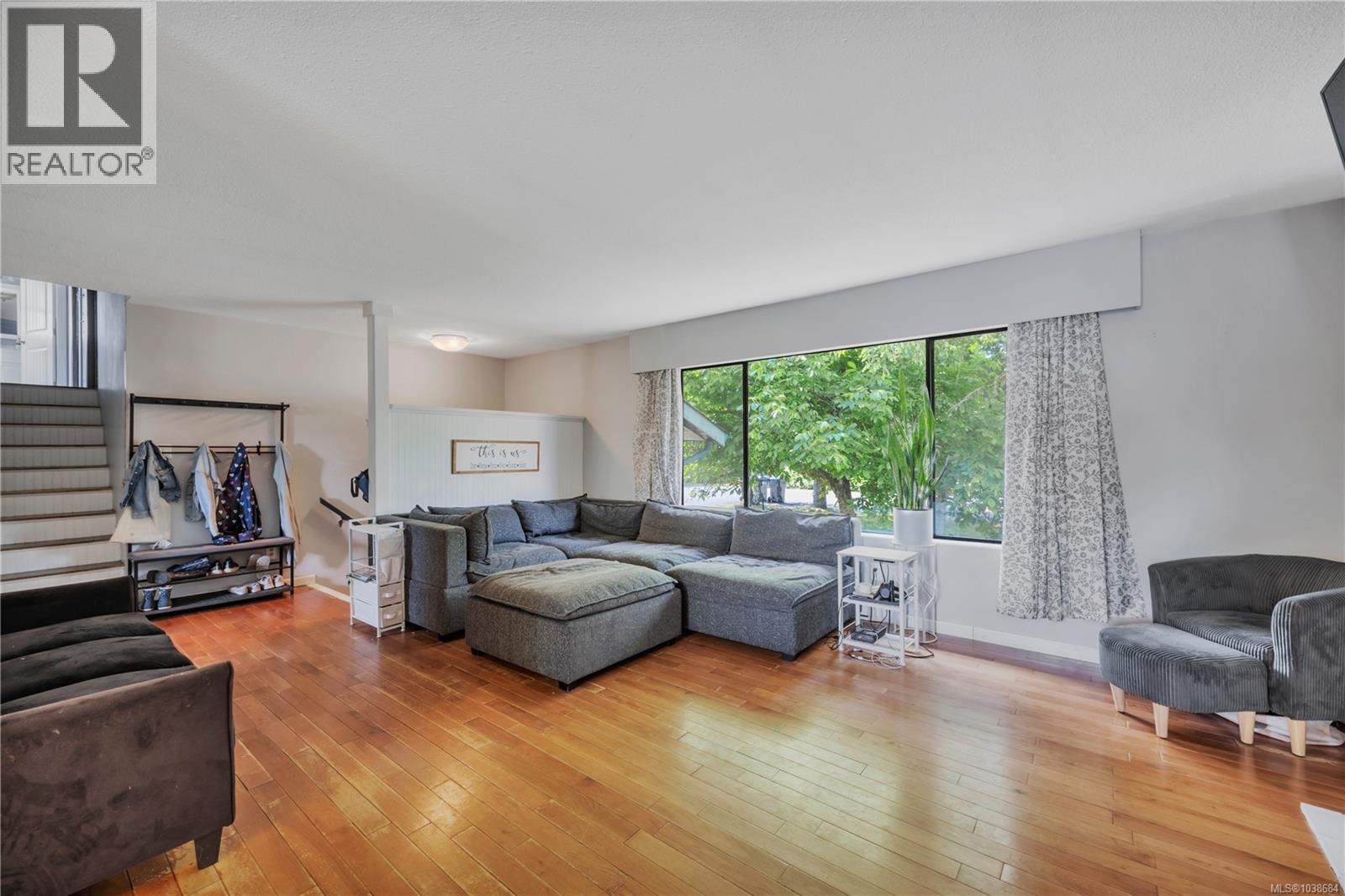 1591 Sharon Pl - 3