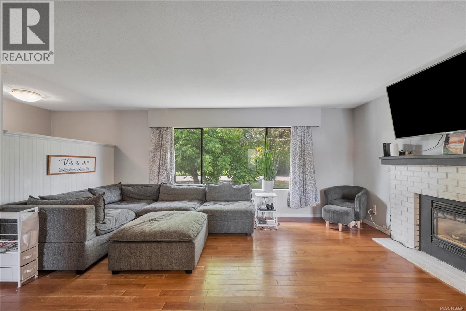 1591 Sharon Pl - 4