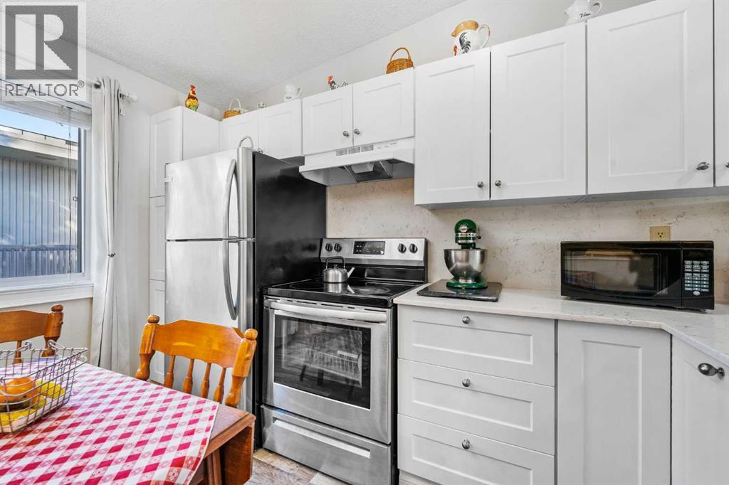#1 455 Huntsville Crescent NW - 18