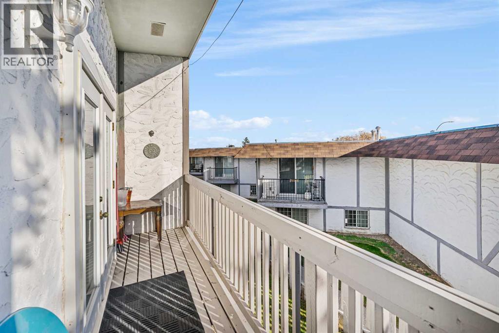 #1 455 Huntsville Crescent NW - 42