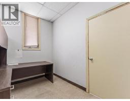 1801 South Cameron Boulevard, Windsor, ON N9B3P6 Photo 12