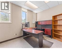 1801 South Cameron Boulevard, Windsor, ON N9B3P6 Photo 14